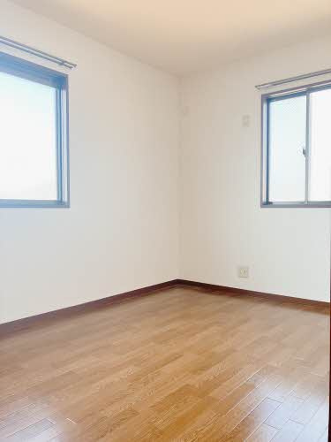 グラシード中島の居間・リビング