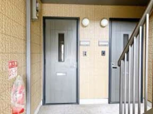 グラシード中島の玄関