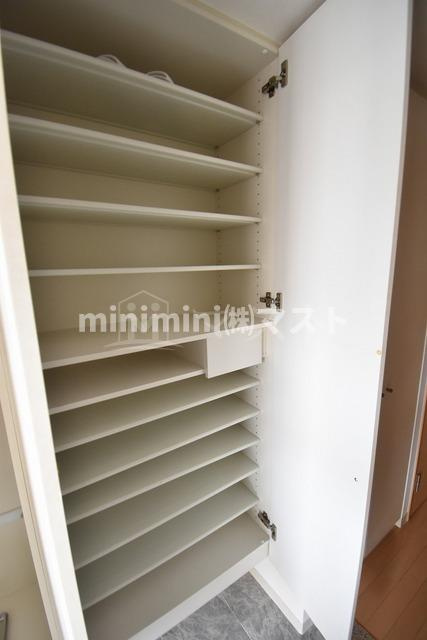 エルセレーノ上本町レジデンスの収納