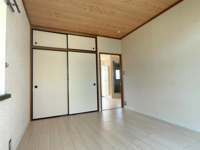 シティハイムシャルマンの洋室