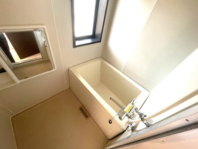 シティハイムシャルマンの浴室