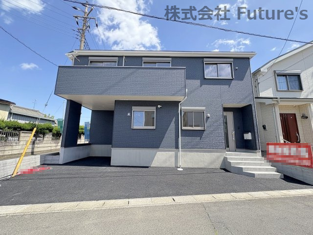 三郷市番匠免1丁目　新築戸建　全1棟の外観|南西角地に位置する開放的な立地です