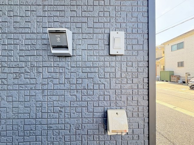 三郷市番匠免1丁目　新築戸建　全1棟の駐車場|電気自動車に買い替えても安心なEVコンセント付きです