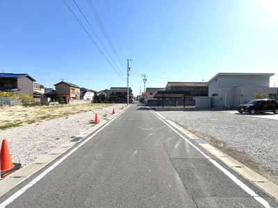 【前面道路含む現地写真】 | 知多郡南知多町内海　売地　B区画 | 前面道路
建物建築プラン有り（土地＋建物32.8坪3,280万円）