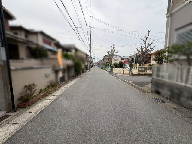 寺戸町大牧の前面道路含む現地写真