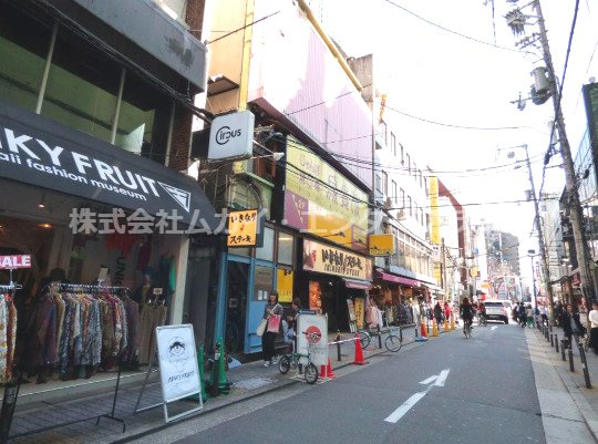 ＴＥＳＬＡ１５８の周辺|前面の通りです☆