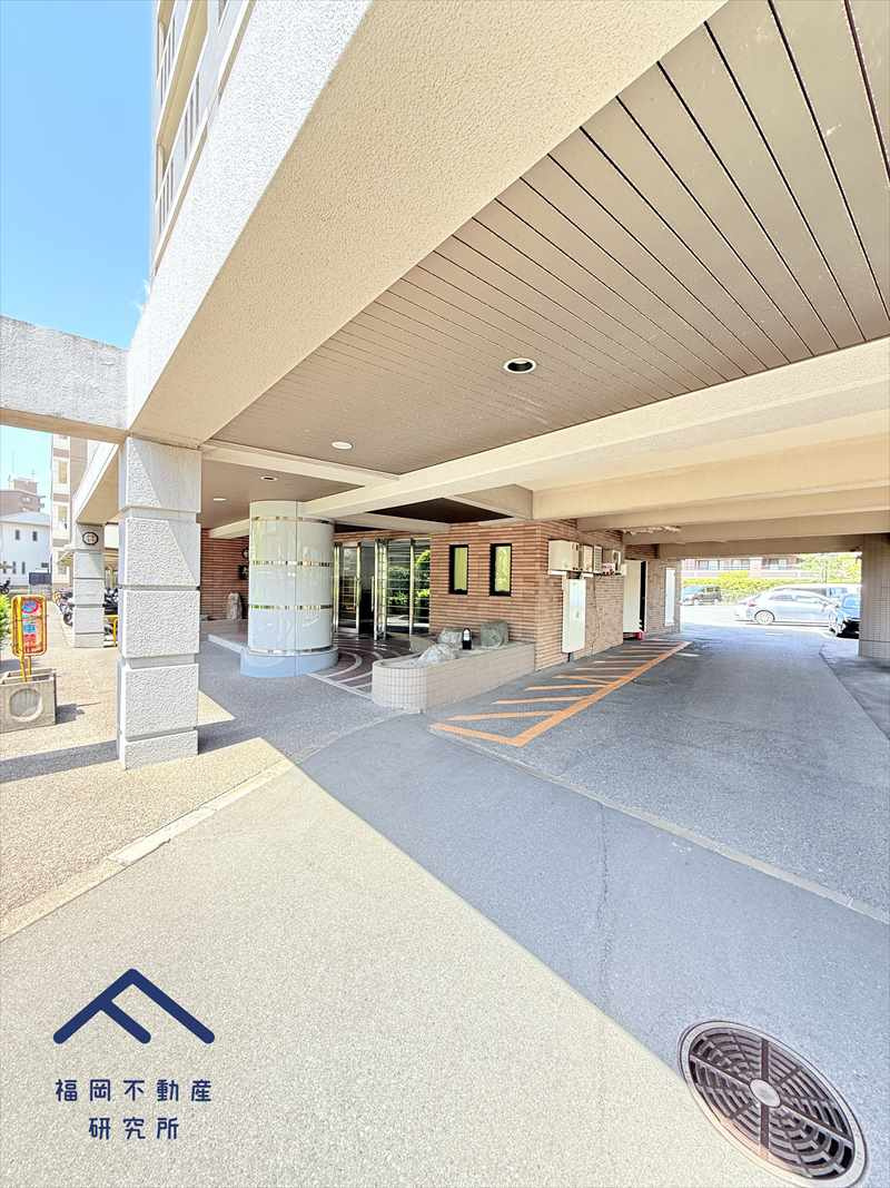 アンピール姪浜Ⅱの駐車場