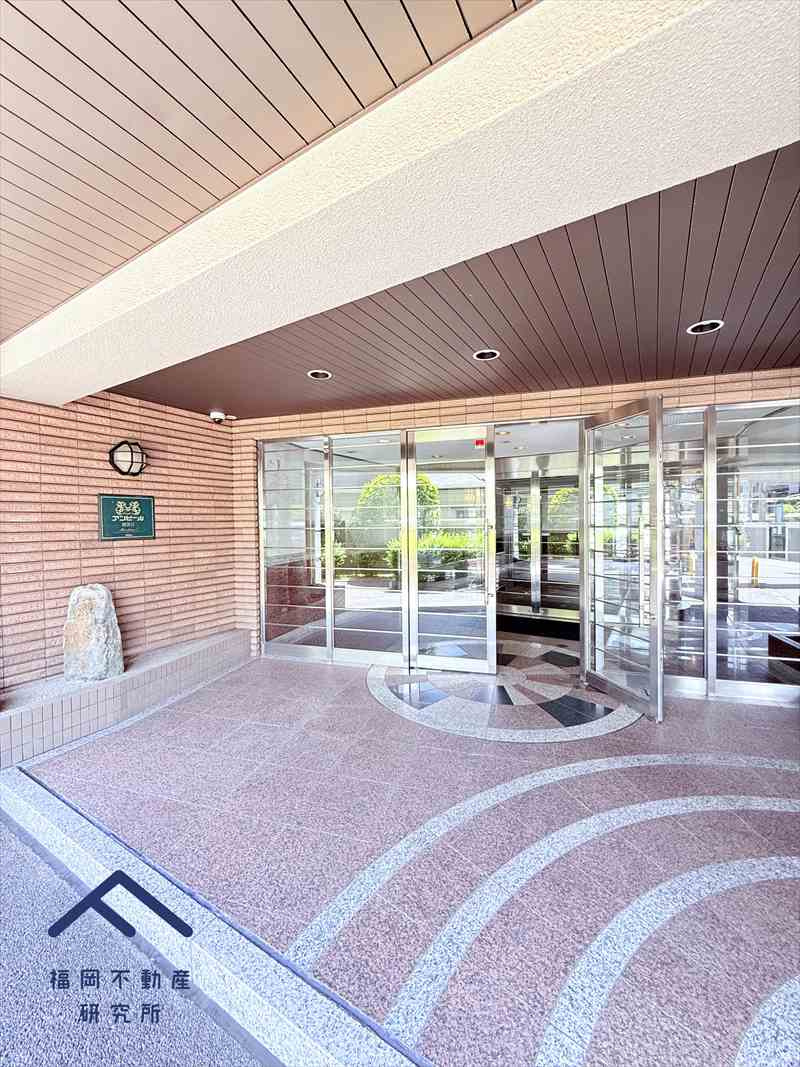 アンピール姪浜Ⅱのエントランス