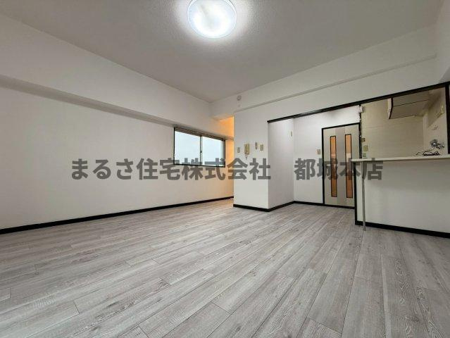 プリンセスマンションの居間・リビング