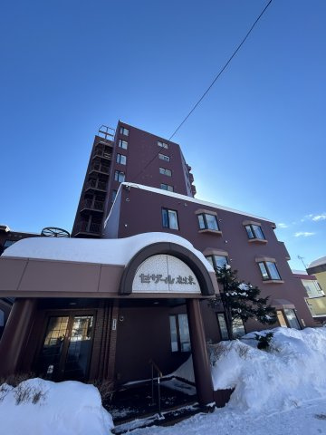 セザール麻生東の画像