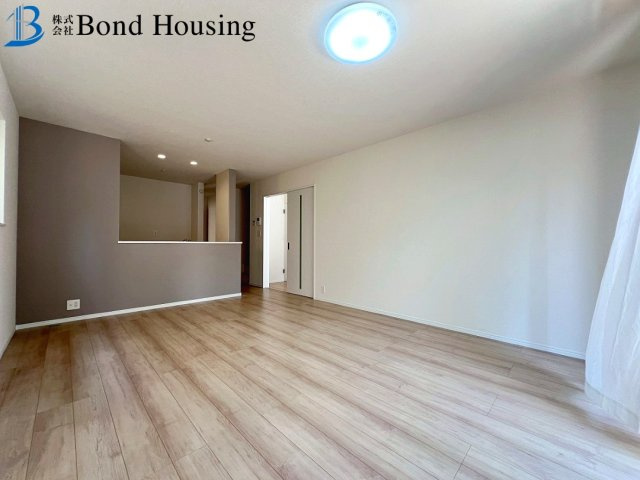 閑静な住宅街・小中学校徒歩10分以内　大久保町高丘2丁目　2号棟のその他