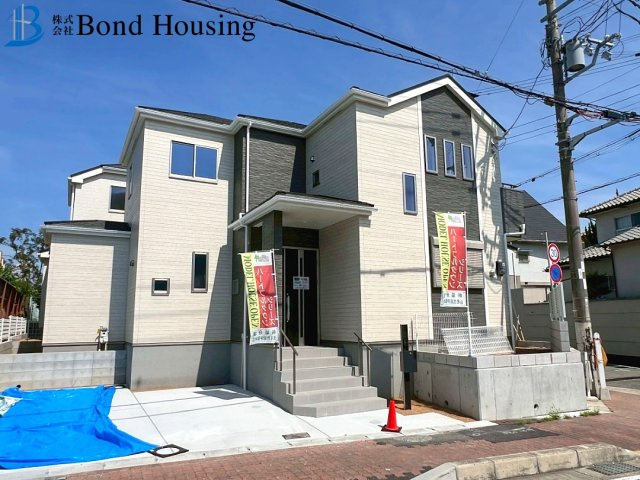 閑静な住宅街・小中学校徒歩10分以内　大久保町高丘2丁目　1号棟の外観