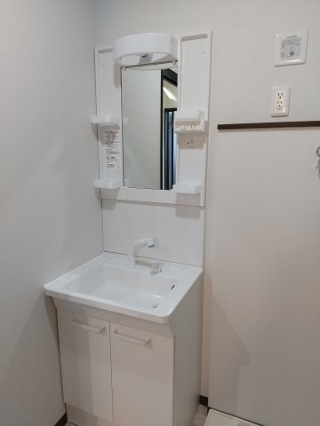 ブルジェオンBの独立洗面台