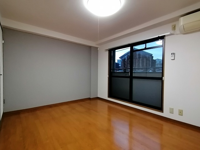 神戸市兵庫区荒田町３丁目のアパートの居間・リビング|リビング