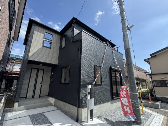 三郷市戸ケ崎２丁目新築戸建【前谷小学校：6分】の外観|完成済み内覧可能です！