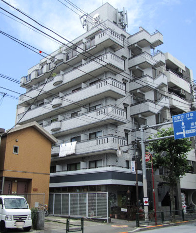 新宿区西落合２丁目の賃貸マンションの外観