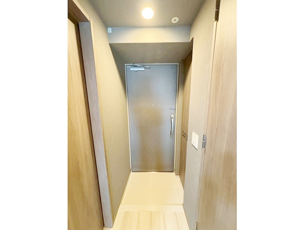 メイクスWアート横浜関内の内装|おしゃれな内装です