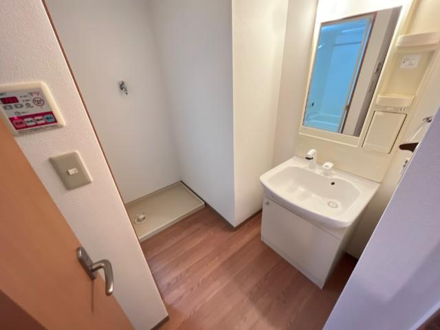 アプリコットの洗面所|洗髪洗面化粧台