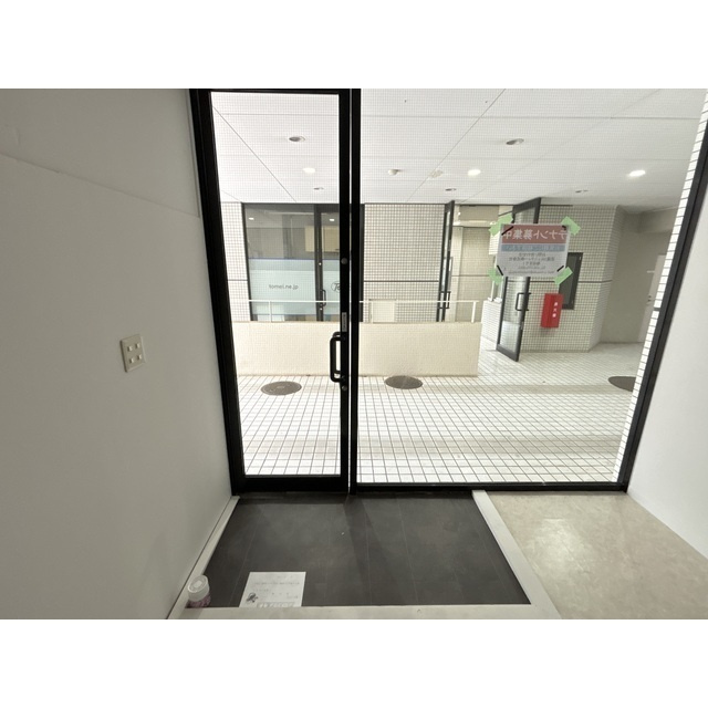 ハウズマンションの玄関