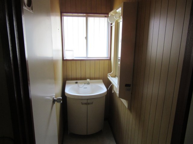 小林店舗兼事務所の洗面所