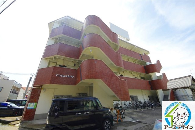 マンションセブンの外観