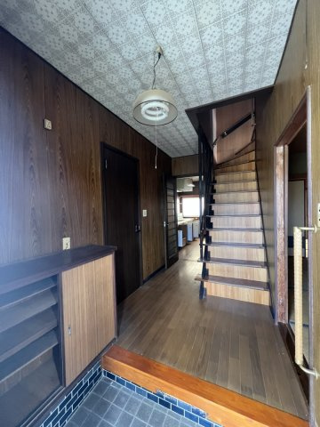 古城町戸建ての玄関