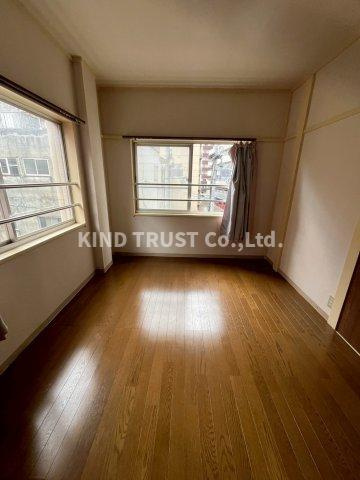 さつき荘の居間・リビング|おしゃれなリビングです