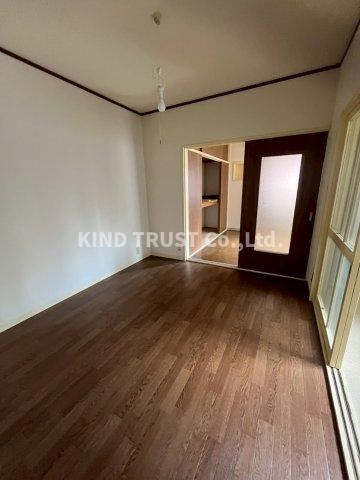 さつき荘の居間・リビング|こちらの居間で趣味の時間をお楽しみください