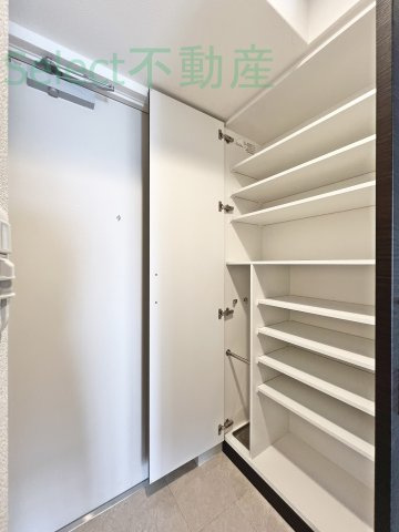 エステムコート名古屋新栄Ⅱアリーナの玄関