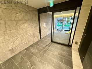 フォーリアライズ昭和南通1のエントランス