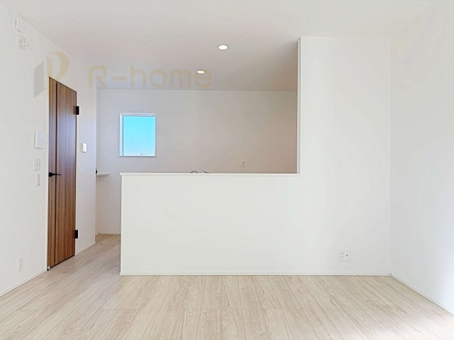 土浦市右籾24-1期　新築戸建て　1号棟のキッチン|対面式で会話をしながら家事ができます♪