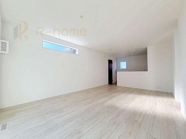 土浦市右籾24-1期　新築戸建て　1号棟の外観|ご予約を頂ければ、『平日』はもちろん『早朝』や『夜間』もご見学可能です♪お気軽にお申し付けください♪