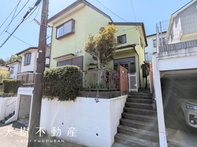 【外観】 | 海老名市国分北4丁目　戸建て◇◆高台　眺望良好です◆◇ | 南東向きの陽当りの良い立地☆