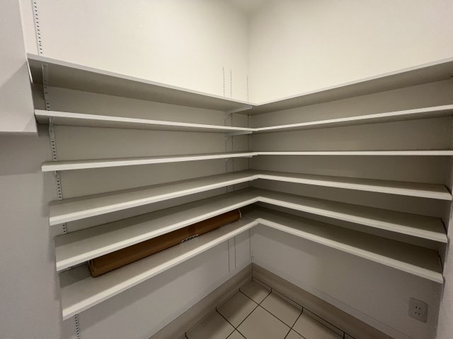 何気に住みやすいんです！バス便でもイイ感じ♪【戸塚区平戸1丁目】新築戸建の玄関