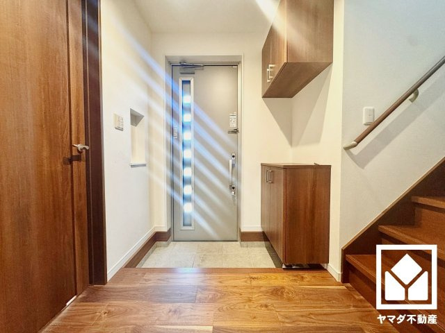 久御山町栄３丁目の玄関