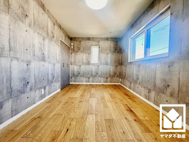 久御山町栄３丁目の洋室