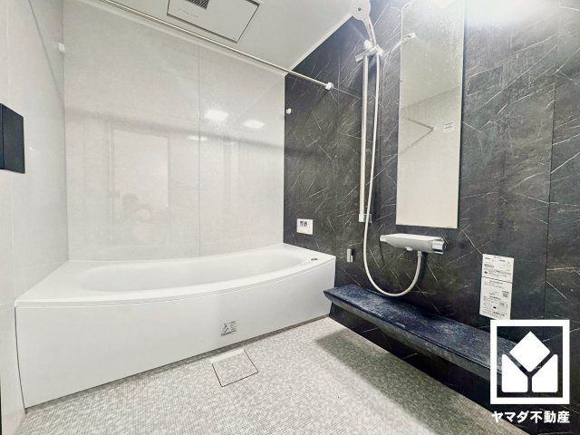 久御山町栄３丁目の浴室