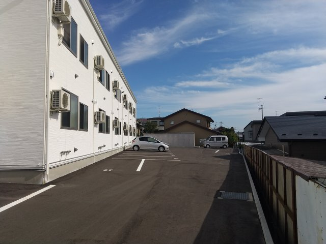 Road＆Skyの駐車場