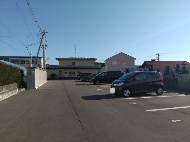 ヴァンクールの駐車場