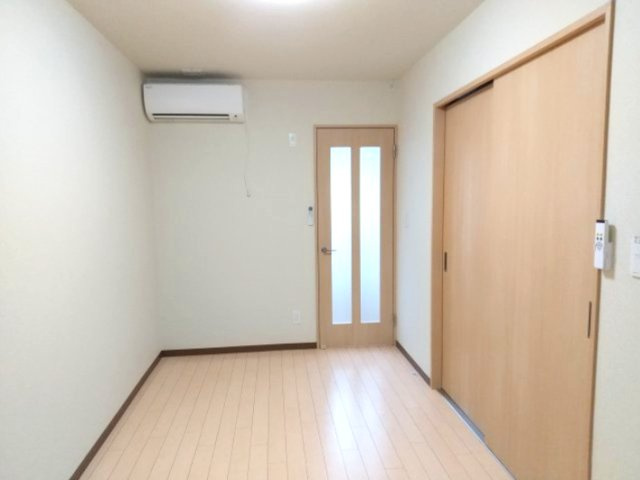 ヴァンクールの洋室