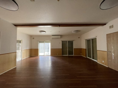 【内装】 | 三角店舗