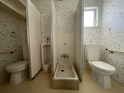 【内装】 | 三角店舗