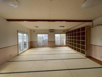 【内装】 | 三角店舗