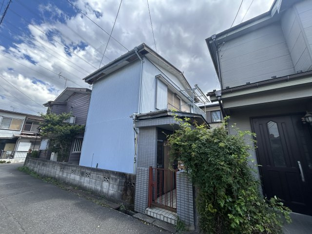 ふじみ野大井中央　中古物件の前面道路含む現地写真