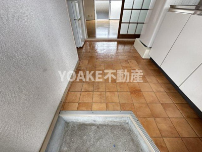 【玄関】 | エルフォルグ北里 | 画像は別部屋のものです。現況優先。