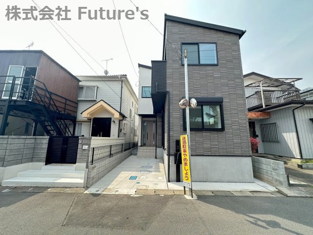 三郷市小谷堀　戸建　全1棟の外観|新三郷駅徒歩15分の好立地・安心の10年保証付き