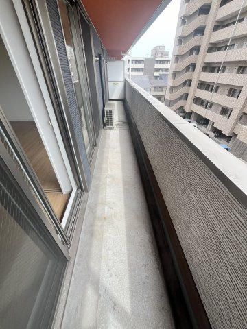 グロリオサのバルコニー