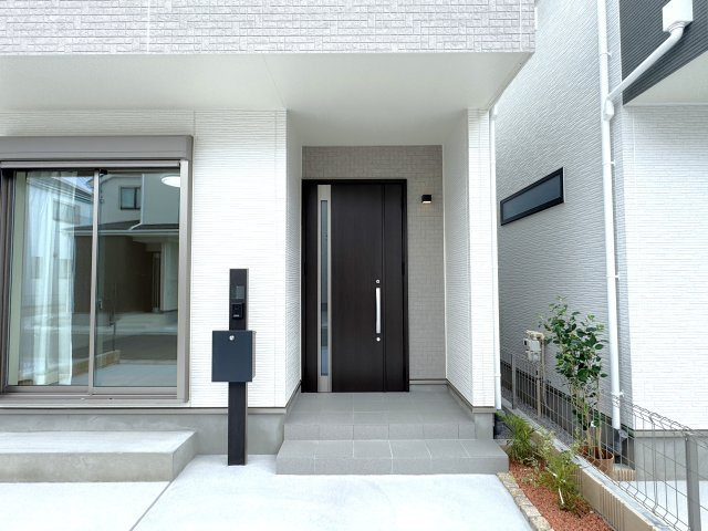 葛飾区西水元３丁目新築戸建【幸田小学校：5分】のエントランス|エントランス・玄関ポーチ
