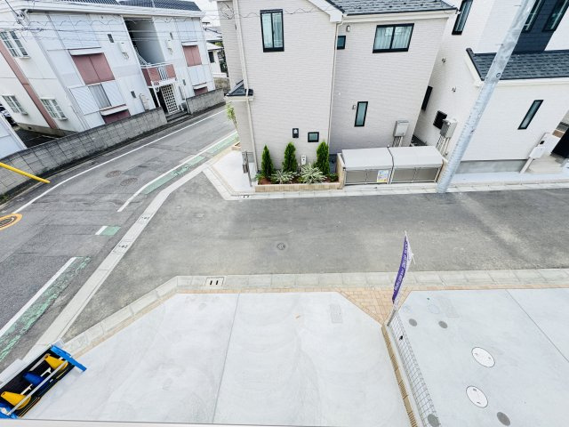 葛飾区西水元３丁目新築戸建【幸田小学校：5分】の展望|バルコニーより道路側眺望・南道路で日当たり良好♪