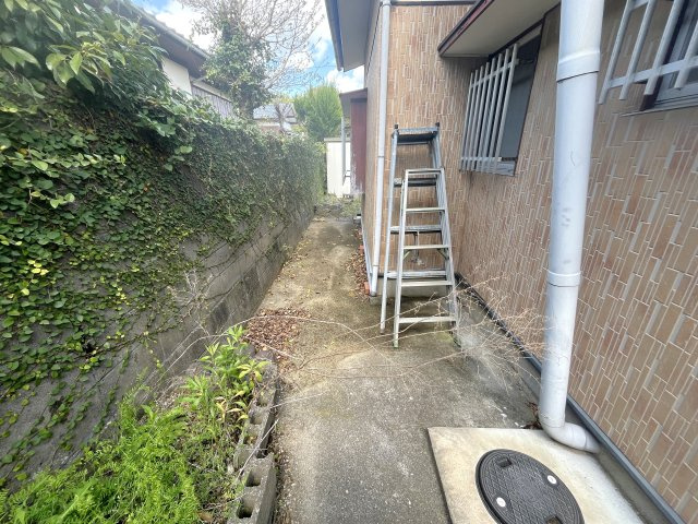 橘貸家の庭